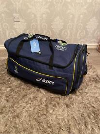 asics cricket bag